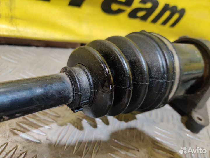 Привод передний правый Mini Cooper R50 W10 2003