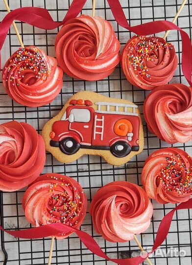 Имбирные пряники,безе,леденцы