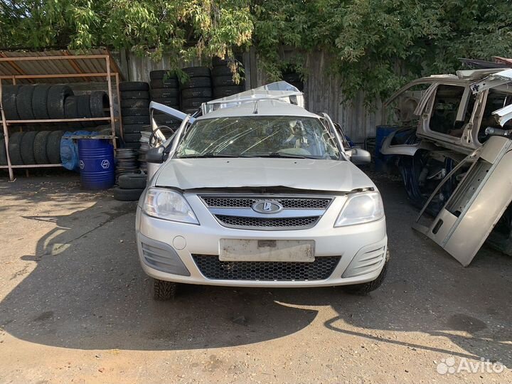 В разборе Лада Ларгус LADA Largus 2013 1.6