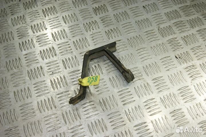 Крепление Kawasaki ZZR1100-1, ZXT10C