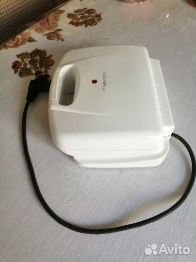 Вафельница, горячий бутерброд