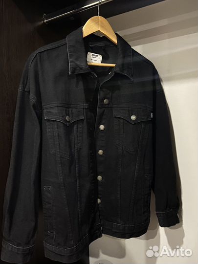 Джинсовая куртка bershka