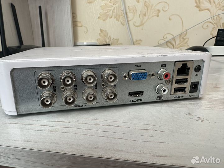 Регистратор для видеонаблюдения на 8 камер