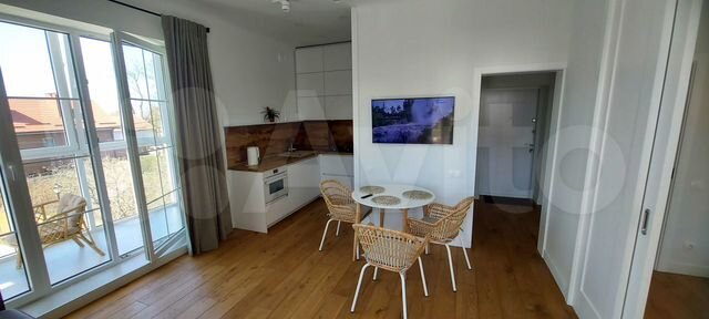 2-к. квартира, 60 м², 2/4 эт.