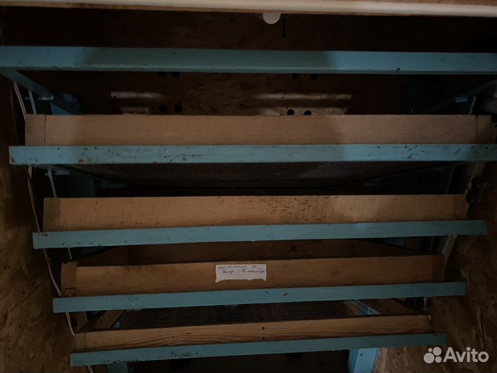 Инкубатор для яиц автоматический