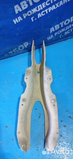 Рычаг задний поперечный Mercedes-Benz W220 седан