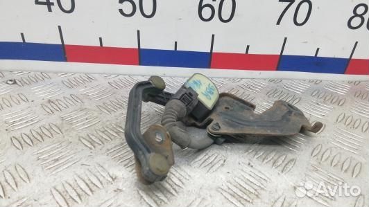 Датчик положения подвески audi A6 C6 (9BR18Q401)