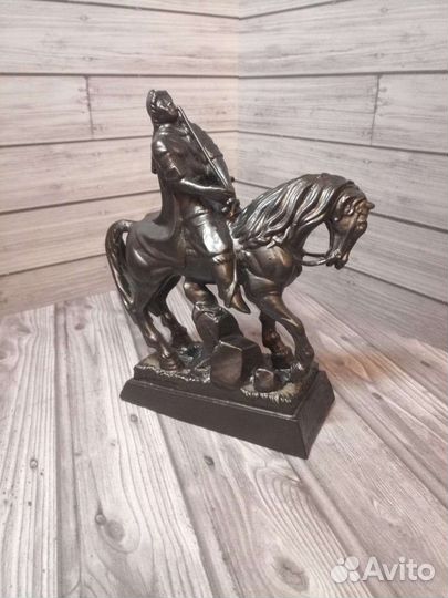 Башкир с кураем. Чугун литье СССР