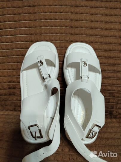 Босоножки женские 38 размер