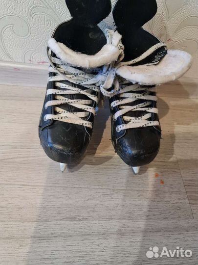 Хоккейные коньки bauer