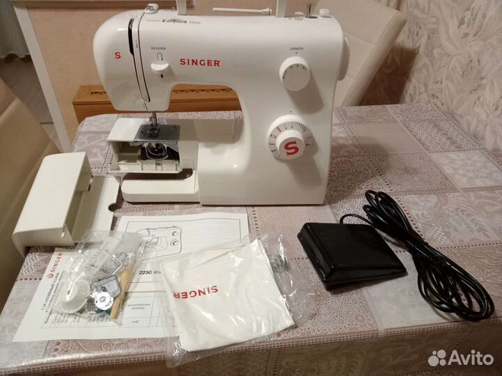Швейная машинка singer tradition 2250
