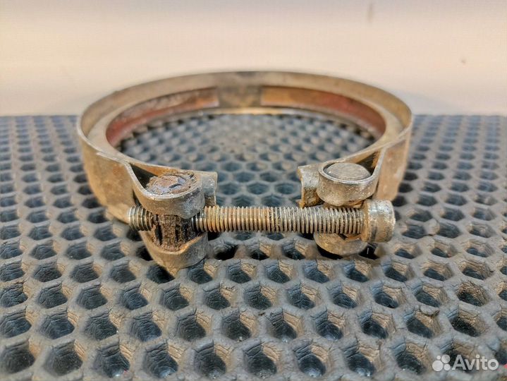 Хомут глушителя