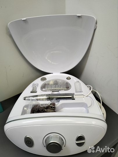 Аппарат для маникюра и педикюра Beurer MP100