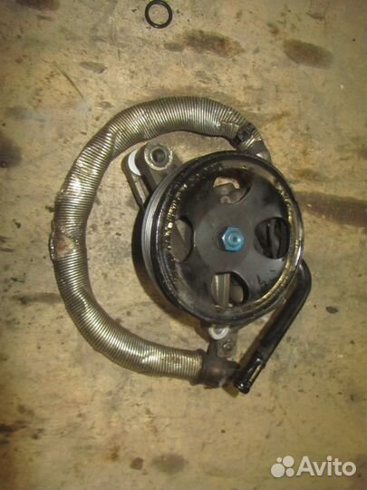 571004L000 Насос гидроусилителя solaris/KIA RIO