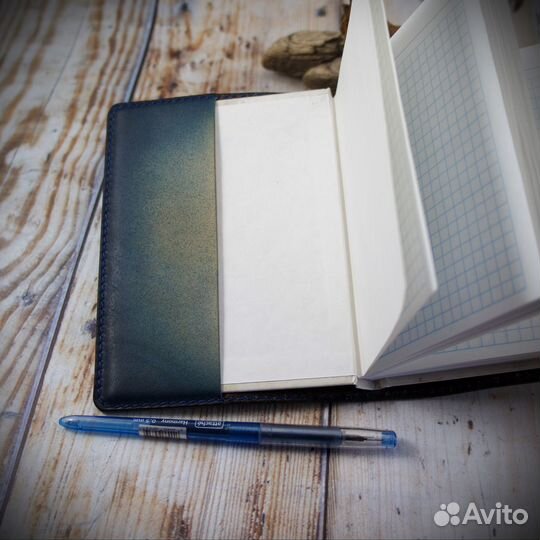 Блокнот в кожаной обложке