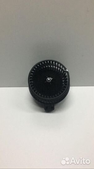 Моторчик печки Hyundai Solaris с 2011г 971111r000