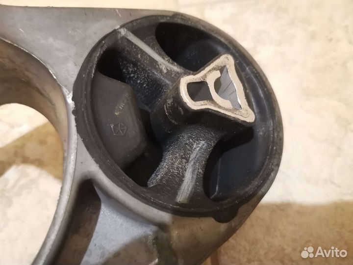 Опора двигателя Chrysler 2.4 Sebring Siber задняя