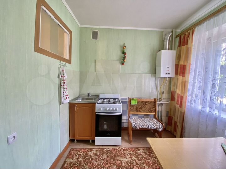 2-к. квартира, 47 м², 1/4 эт.