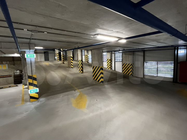 Машиноместо, 14 м²