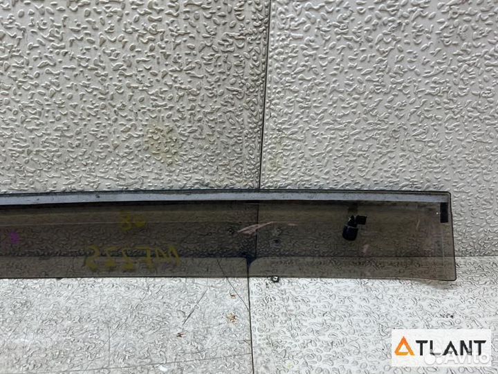 Ветровик задний левый suzuki MR wagon