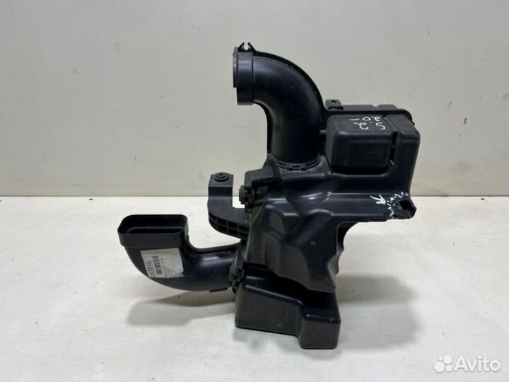 Резонатор воздушного фильтра Hyundai Solaris 2