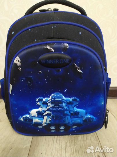 Рюкзак школьный