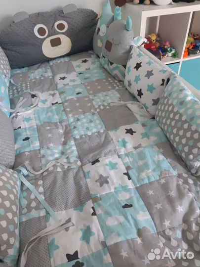 Бортики подушки в кроватку