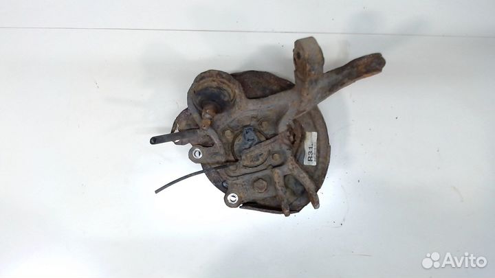 Ступица (кулак, цапфа) Toyota Avensis 2, 2005