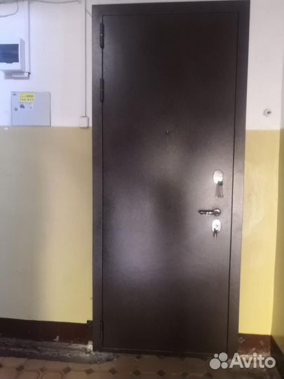 Дверь входная металлическая