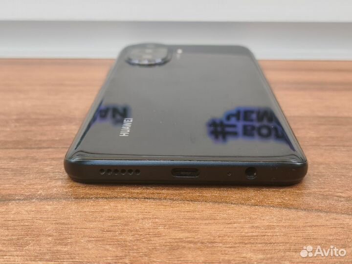 Huawei Nova Y70 4/64gb 6000акб без Гугл сервисов
