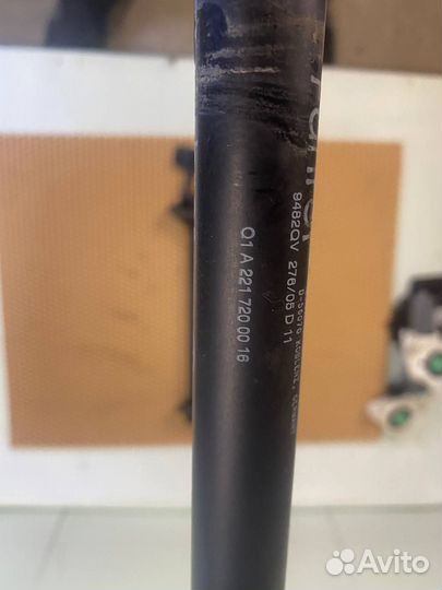 Ограничитель двери Mercedes S W221