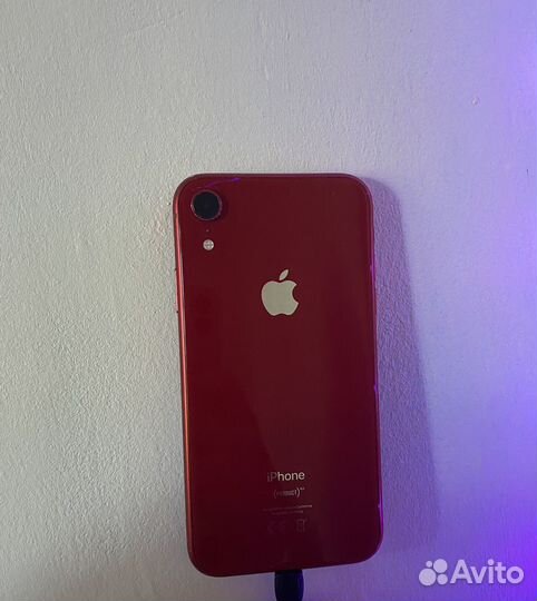 Телефон iPhone XR