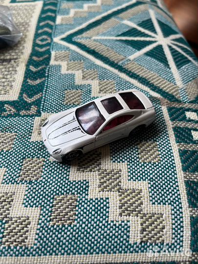 Лот людля Сержа