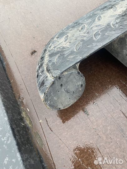 Силовые подножки Toyota Hilux Surf