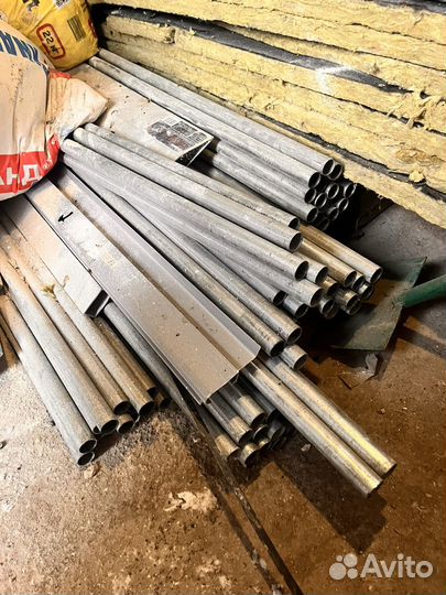 Трубы 20мм оцинковка, соединители, повороты