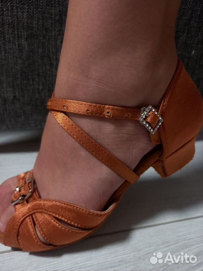 Рейтинговые туфли для бальных танцев