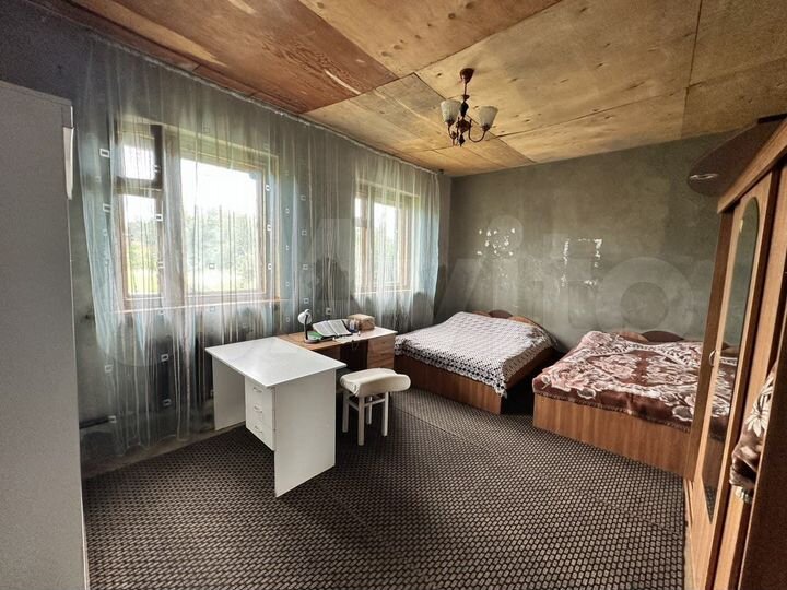 Дом 270 м² на участке 39 сот.