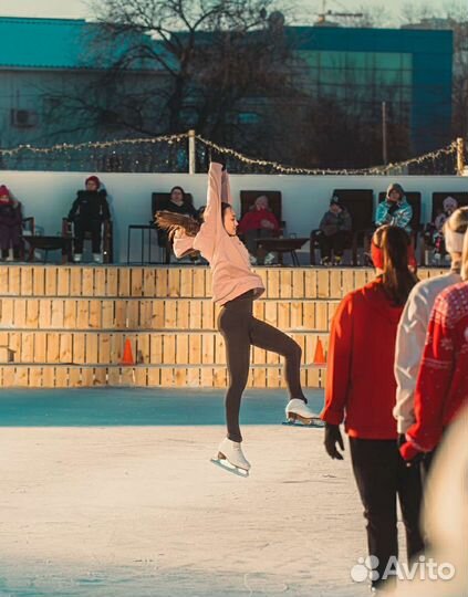 Тренер по фигурному катанию