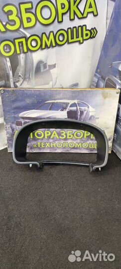 Рамка панели приборов Volkswagen Polo