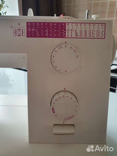 Швейная машинка Pfaff