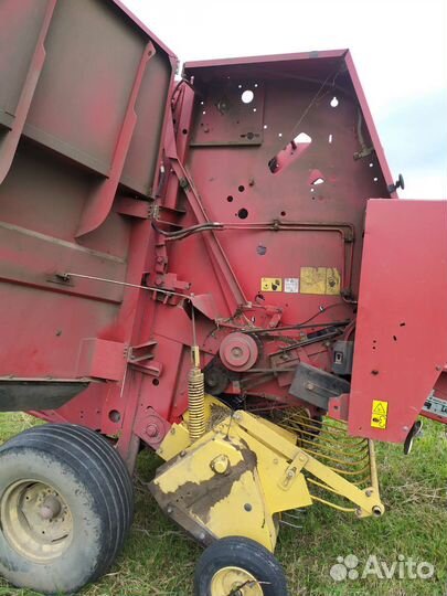 Пресс-подборщик New Holland Пресс-подборщик рулонный BR, 1999