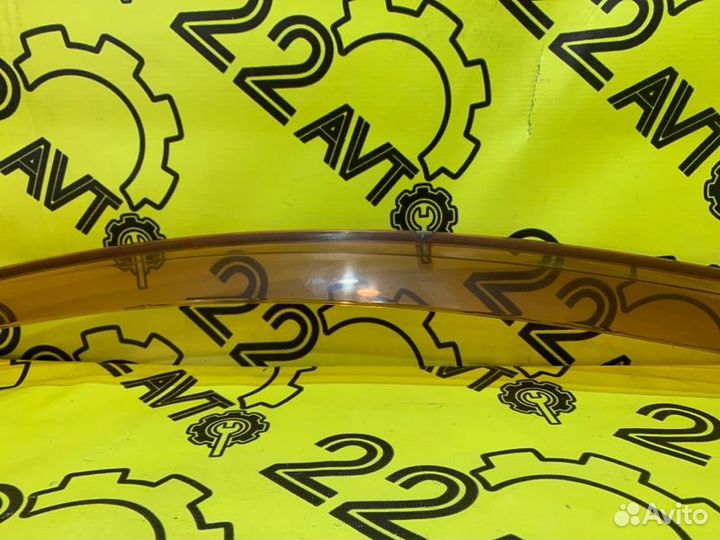 Ветровик передний левый Nissan Primera TP12 QR20DE