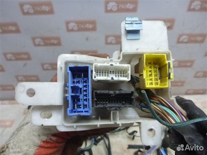 Проводка салона Chevrolet Aveo T250 B12D1 2008