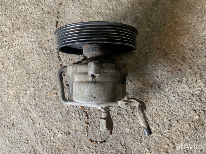 Насос гур Renault Duster 1 2012