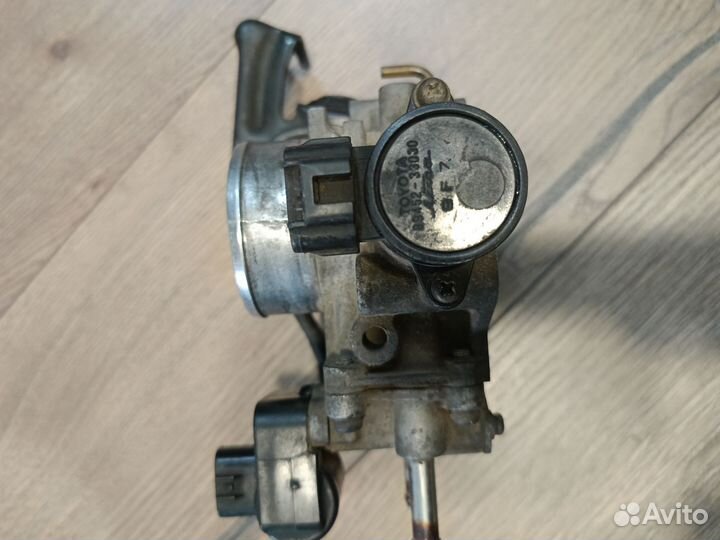 Дроссельная заслонка в сборе Toyota 5s-fe