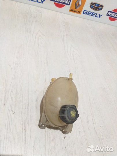 Бачок расширительный антифриза Renault sandero 2