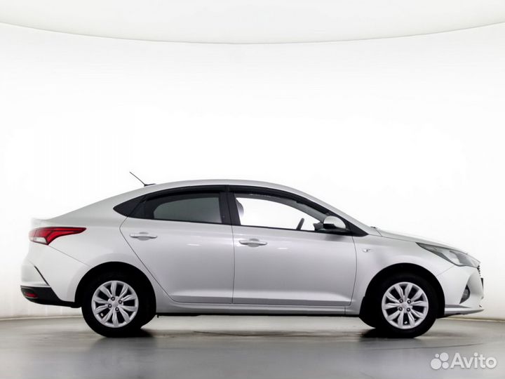 Hyundai Solaris 1.6 МТ, 2021, 32 914 км