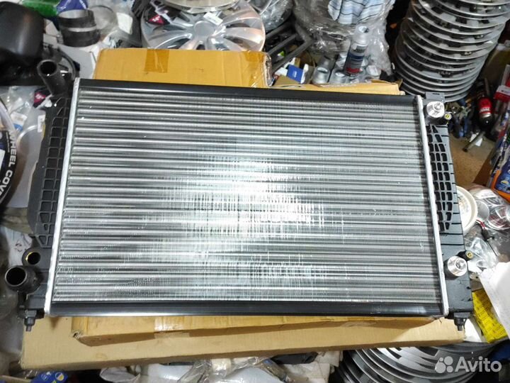 Радиатор Ауди А4 95-01г.г