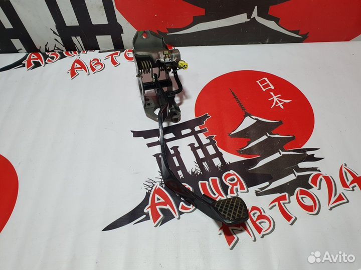 Педаль Honda Civic Ferio ES1 D15B 2003