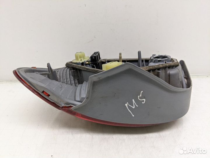 Фонарь Toyota Yaris (1999-2006)